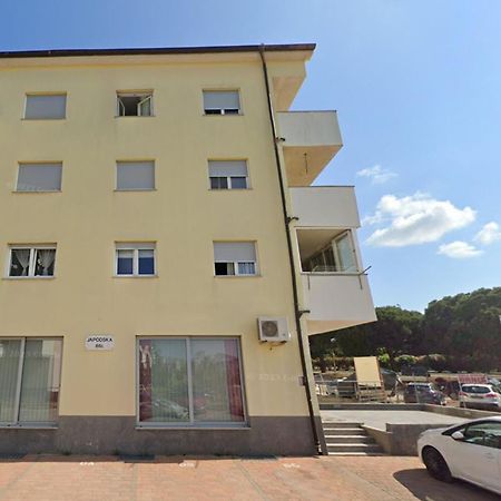 Apartment Elena Pula Exterior foto